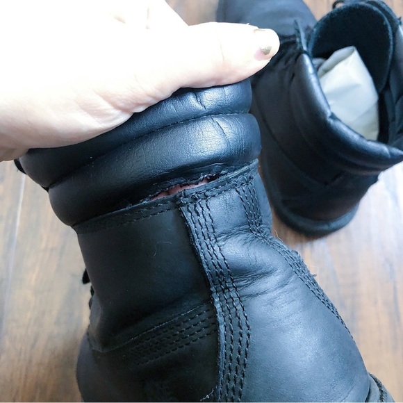 Timberland • Waterville 6" Waterproof Lug Sole Booties black leather lace up - Picture 13 of 14